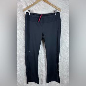 Woman’s ATHLETA pants size Large